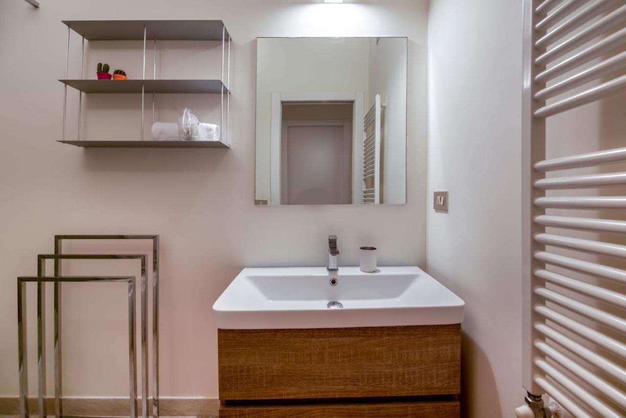 Easylife - Luminoso Bilocale In Zona Garibaldi Lägenhet Milano Exteriör bild