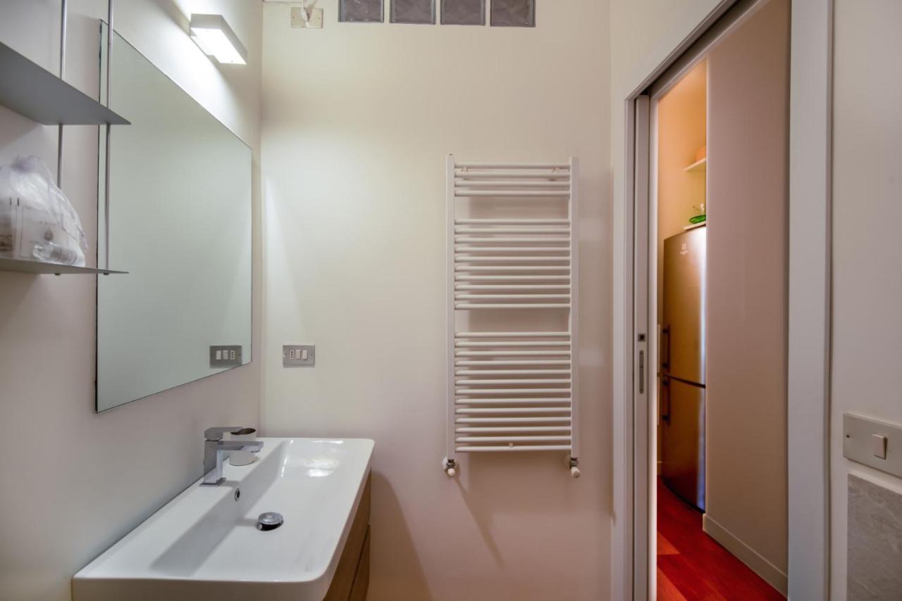Easylife - Luminoso Bilocale In Zona Garibaldi Lägenhet Milano Exteriör bild